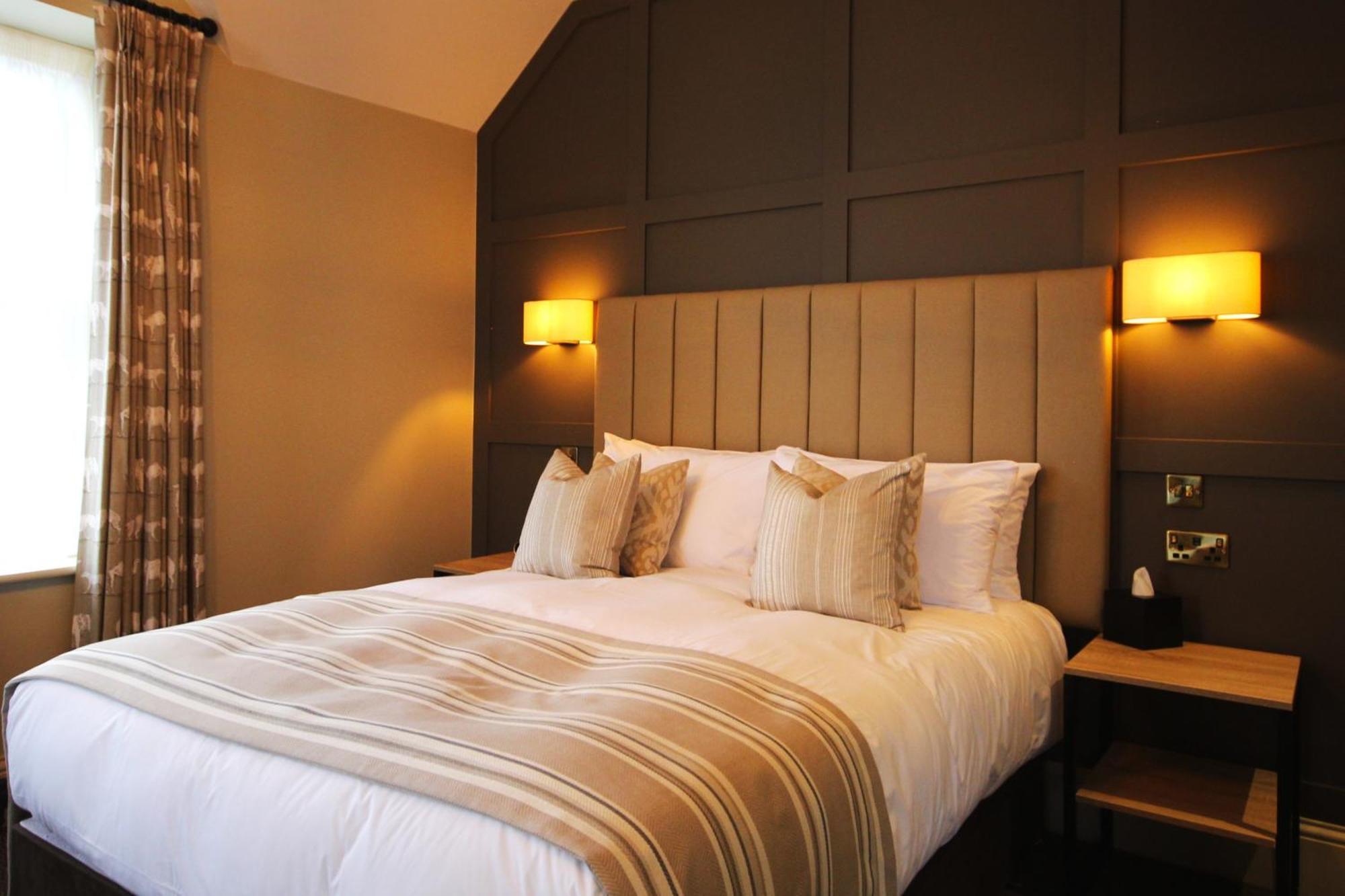 Hotel Coach & Horses Dersingham Exterior foto